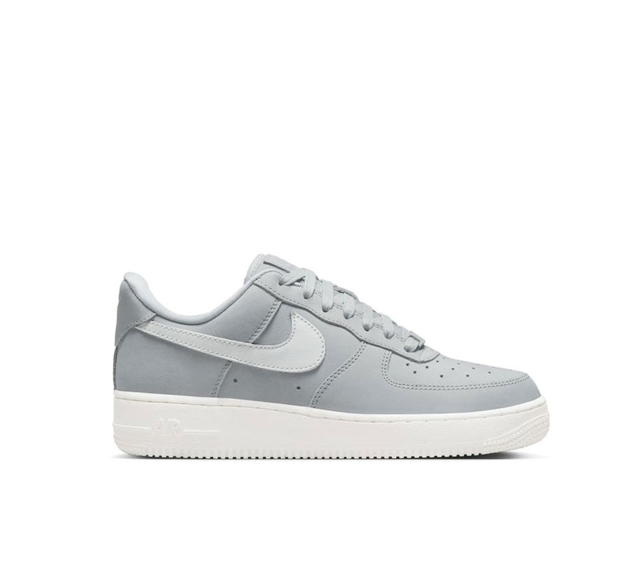 WOMENS NIKE AIR FORCE 1 PRM