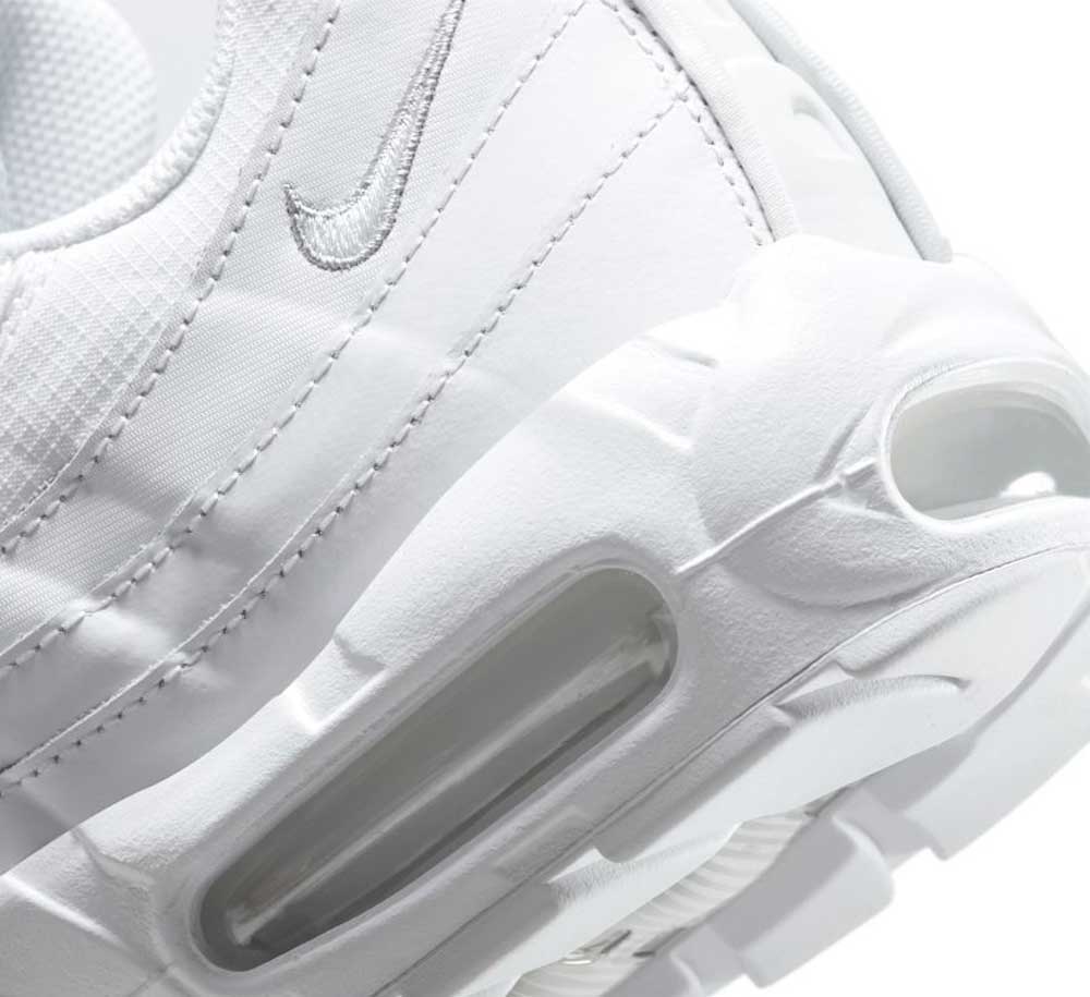 NIKE AIR MAX 95 ESSENTIAL