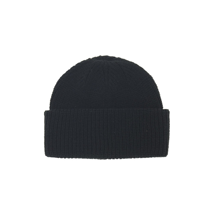 PATCHED SHORT LENGTH CUFF BEANIE
