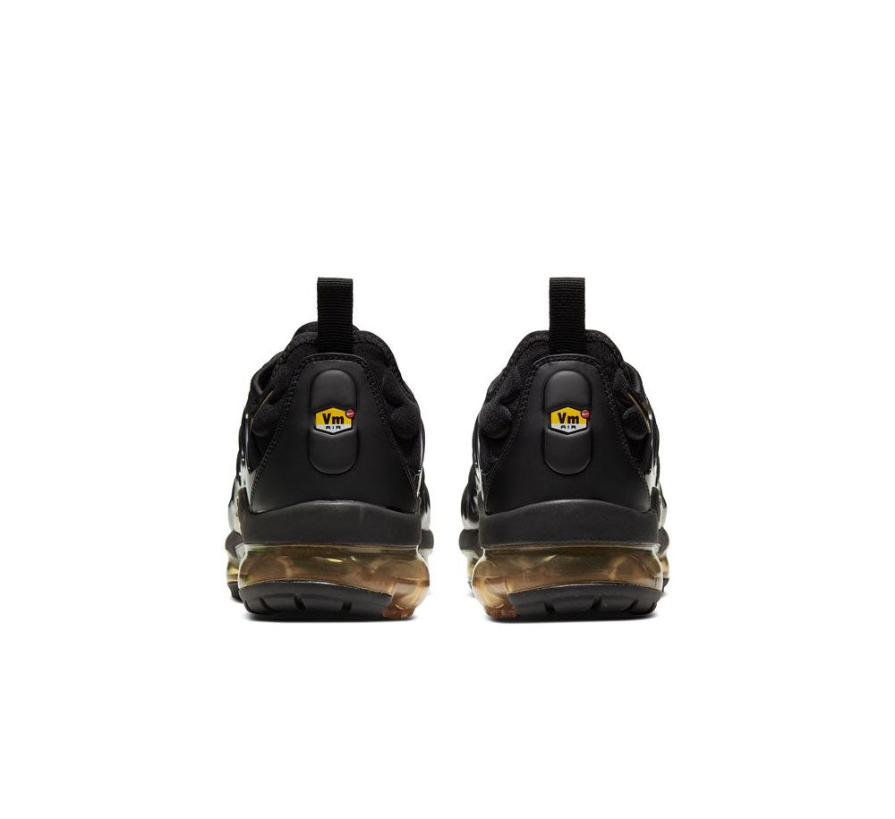 NIKE AIR VAPORMAX PLUS