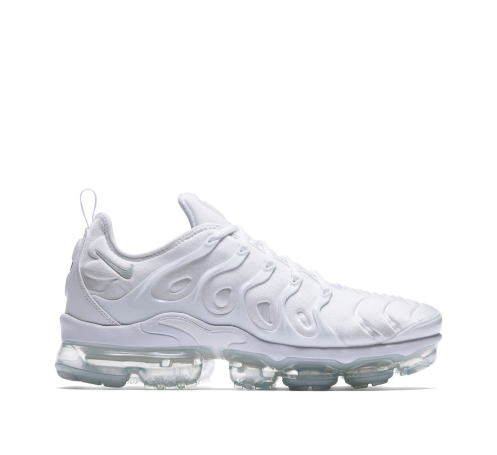 NIKE AIR VAPORMAX PLUS